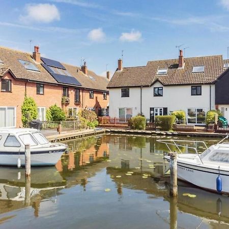 Cottage On The Quay Wroxham Exteriér fotografie